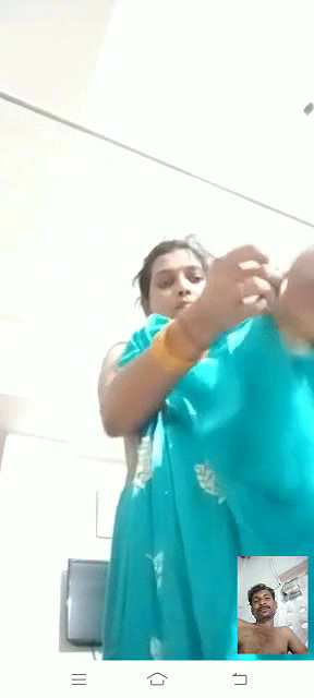 cheating bhabhi ne boob dikhayi