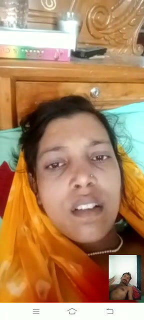 wife ne vc mein boob dikhayi