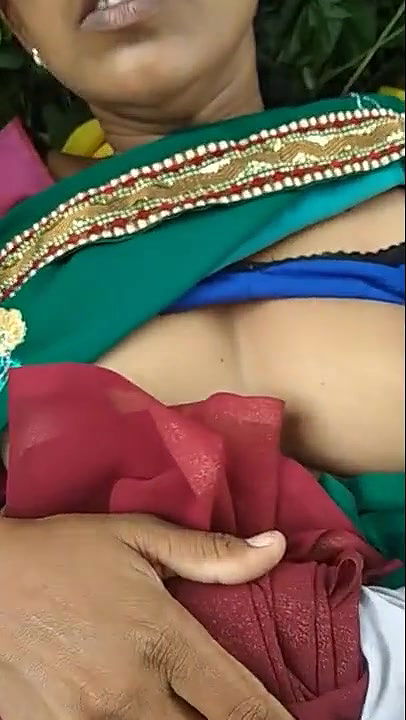 hairy pussy bhabhi fucked in open field