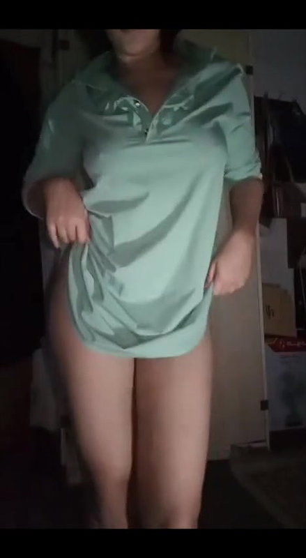 Horny Sexy Figure Babe Showing Nude Dancing 4