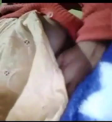 video call mein bhabhi ne chuche dikhayi
