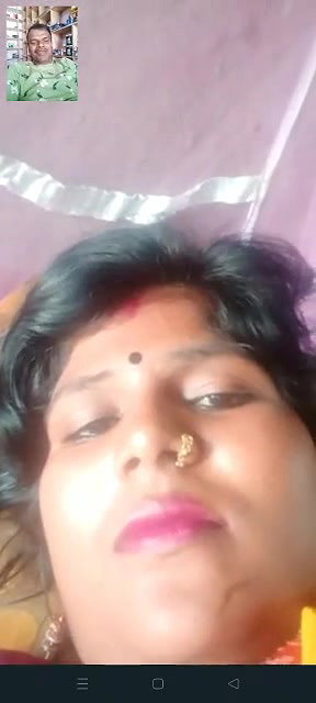 dehati bhabhi showing nudes on video call to devar