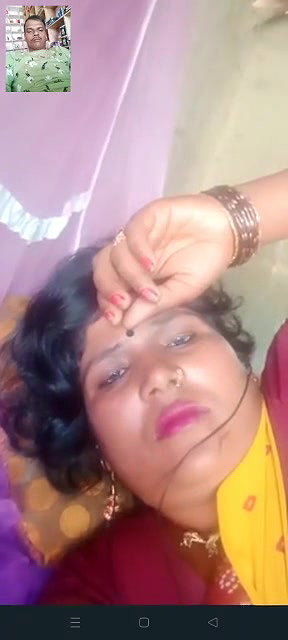 dehati bhabhi showing nudes on video call to devar