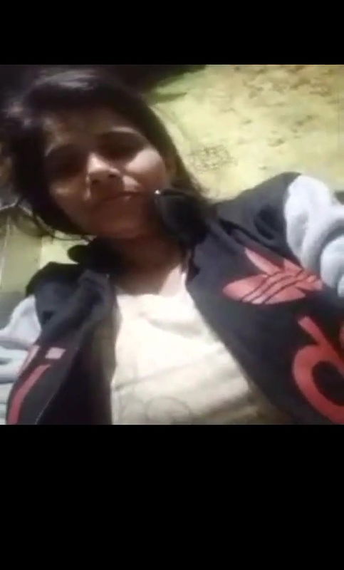 milk tanker bhabhi showing big boobs