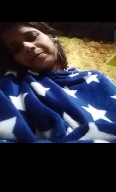 milk tanker bhabhi showing big boobs