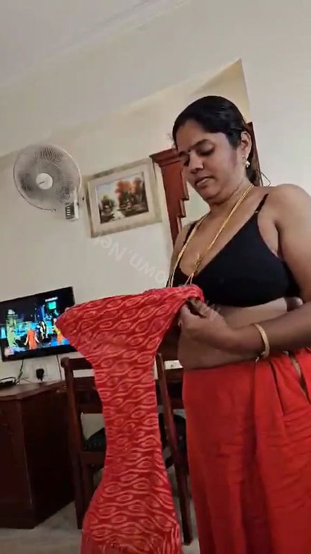 Tamil Aunty Changing Clothes Nude Captured In Hotel Clear Talking 1