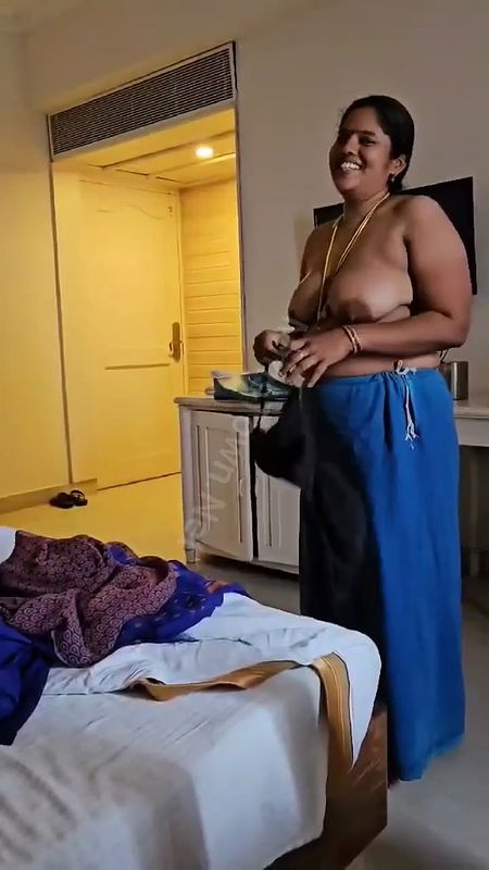Tamil Aunty Changing Clothes Nude Captured In Hotel Clear Talking 2