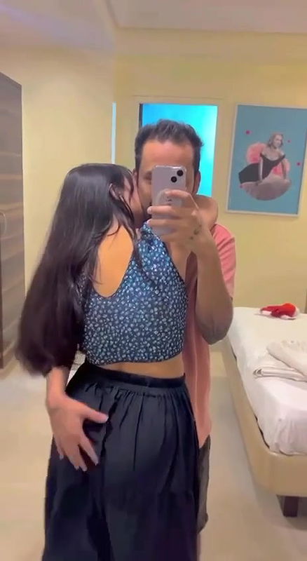 1 5042279888833217727