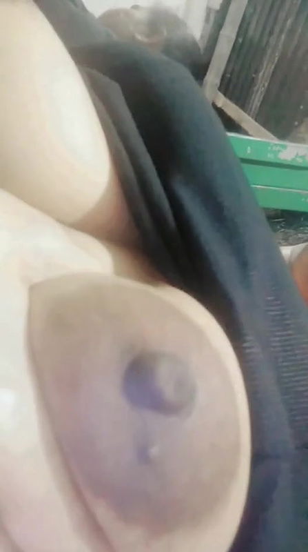 0 desi busty girl showing big boobs  1