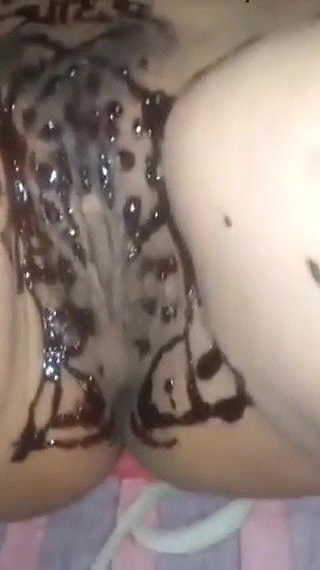 nude body writting with mehendi