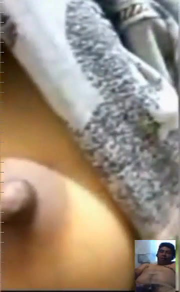 girll showing boob on vc to bf