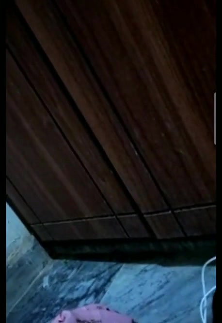 vc mein chuche dikhayi