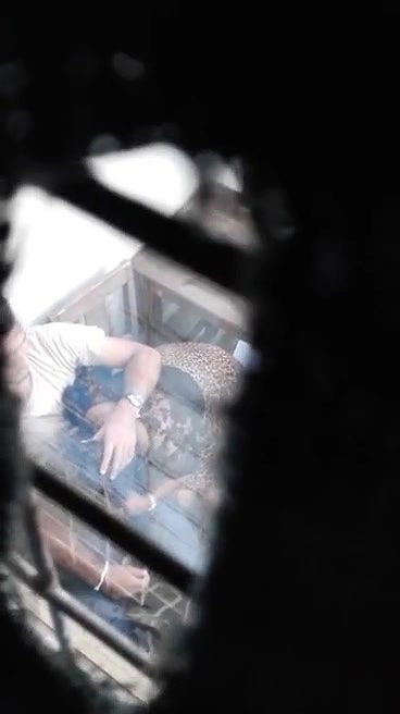 Cute Babe Giving Blowjob Fucking Secretly Captured