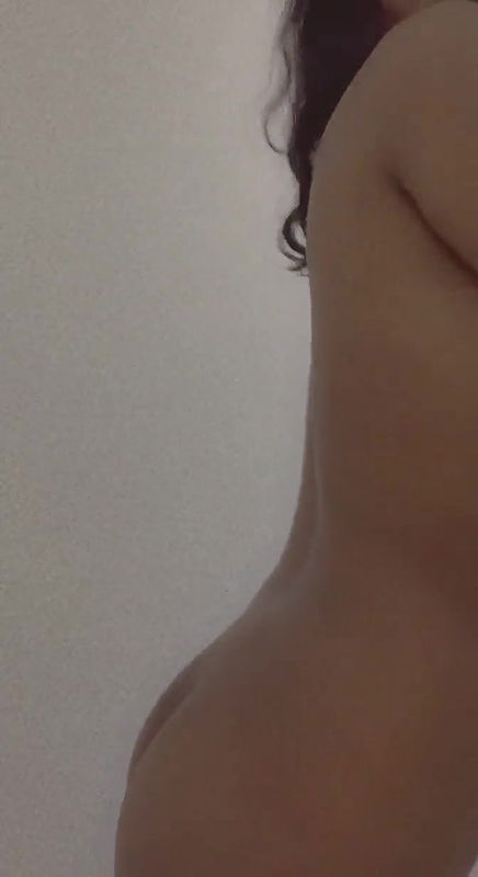 Young Girl Full Nude And Enjoying 3