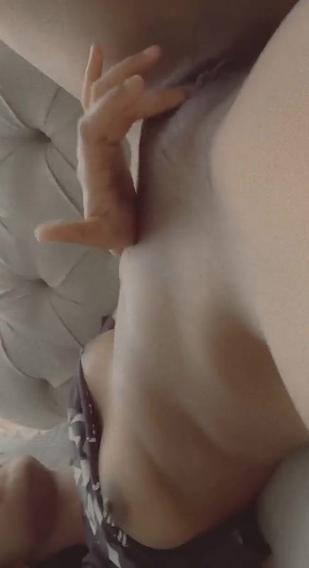 Young Girl Full Nude And Enjoying 5