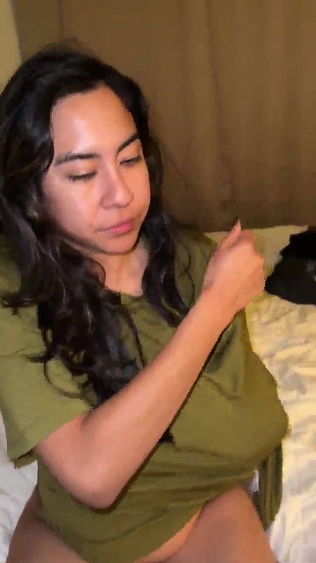 Extremely gorgeous chubby girlfriend having fun with his lover P1