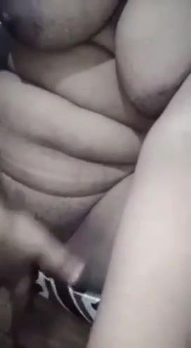 badi chuche wali bhabhi ne choot ragdi