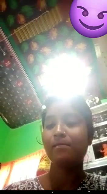 bhabhi ne vc me lover ko boob dikhayi