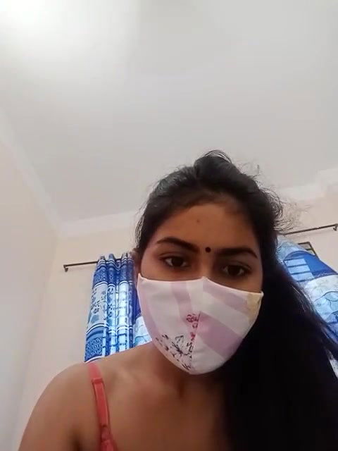 web cam girl nude show