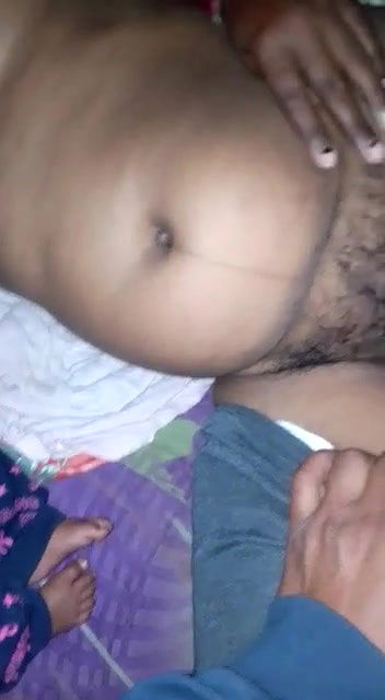 Desi wife nude MMS sex clip