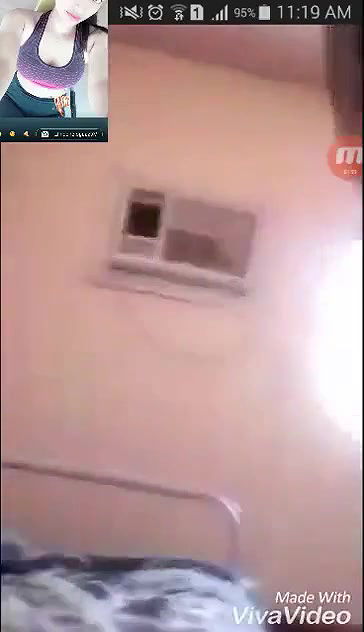 Bangladeshi girl showing boobs