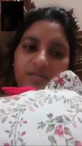 Chubby Bengali fingering pussy MMS video