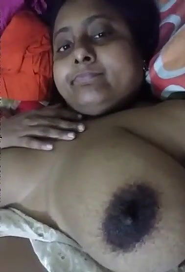 Busty Bangladeshi girl showing her nude big boobs