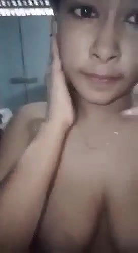 dusky chubby girl pussy fingering after opening dress