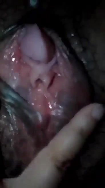 ladki ne gori chuche or gili choot ki video banayi