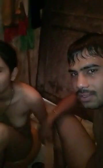 nude video of desi couple during bath