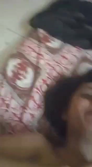 bf ne muth marke gf ke muh mein mal phelaya