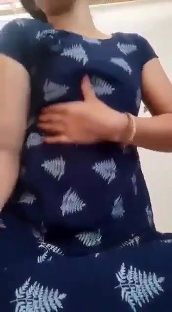 hot slim desi girl pussy show and boob pressing