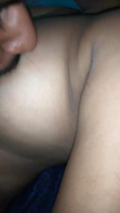 Desi Wife Nude Captured By Lover