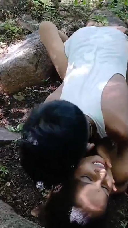 Slim Girl Full Nude Outdoor Fucking