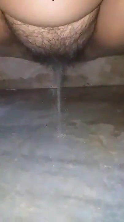 Indian wife show her Nude