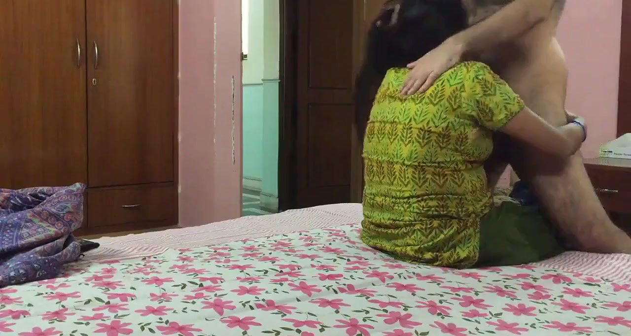 Desi mature Randi sex with her client