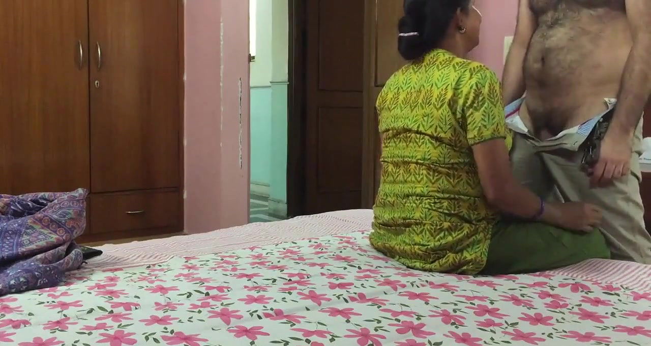 Desi mature Randi sex with her client