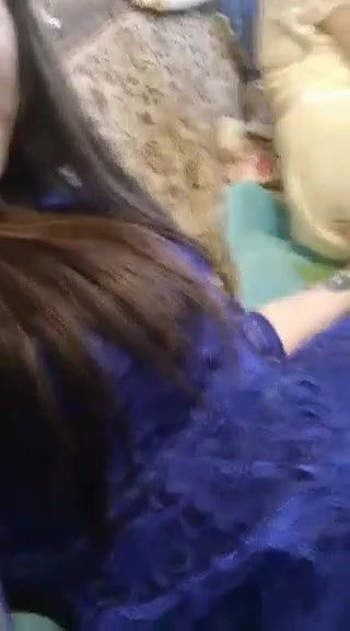 girl fingering friends pussy