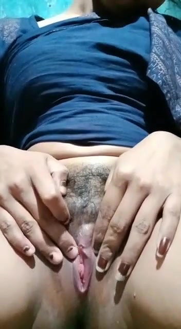pussy fucking with oil bottle