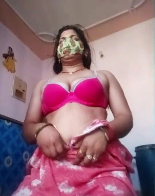 bhabhi pussy fingering