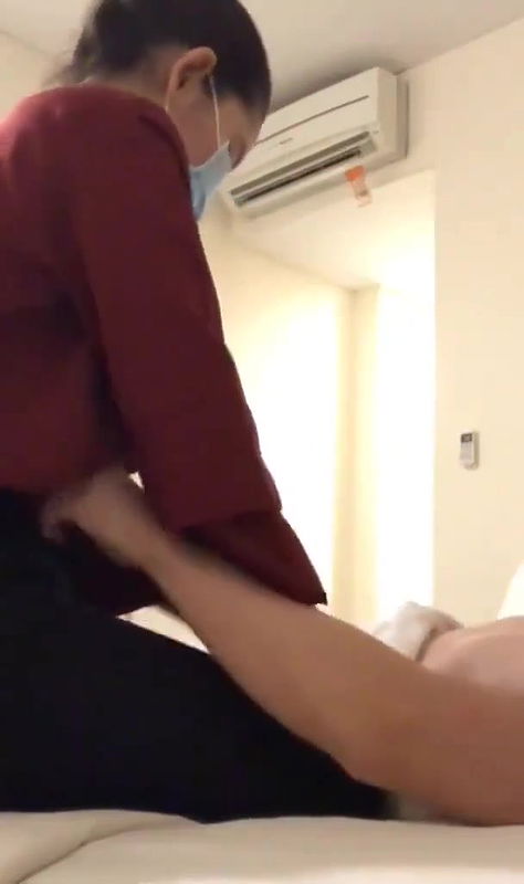 pussy fingering during massage