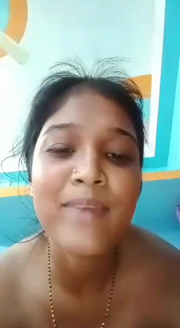 gf making nude video