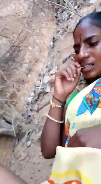 bushy pussy dehati randi ke sath chudai