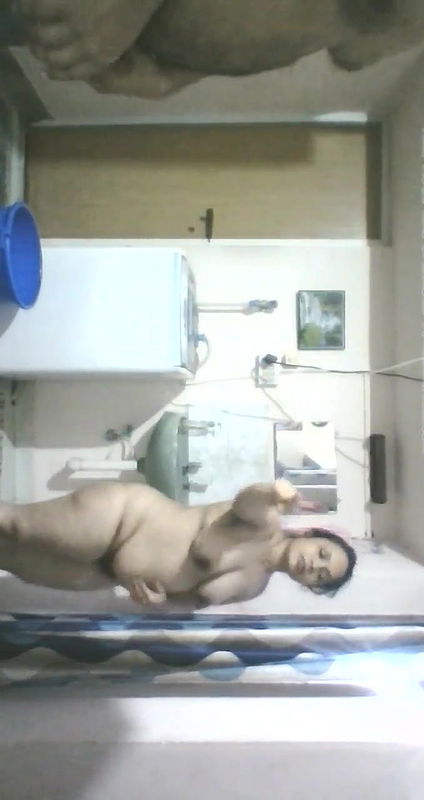 Big ass Indian wife nude MMS