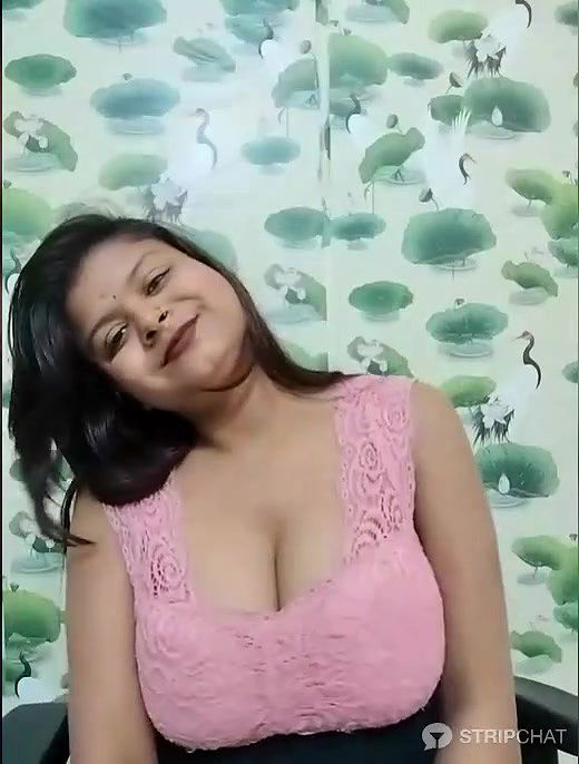 Stripchat Attractive Queen