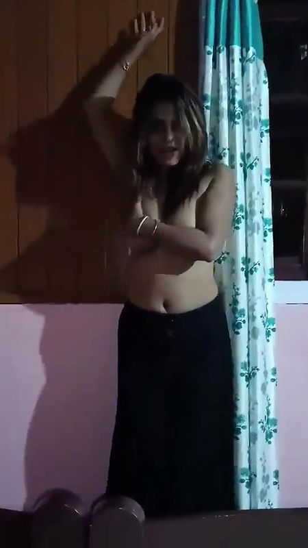 Hot girl seductive nude dance to impress her boyfriend