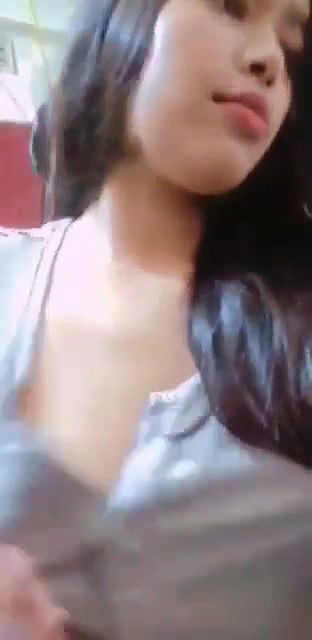 Cute desi girlfriend nude selfie showing her sexy nude body P1