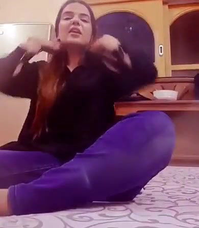 Sexy pussy fingering selfie video for her secret lover