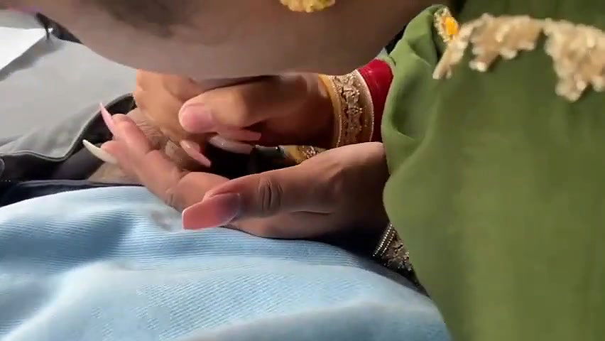 Bhabhi Giving Blowjob Inside Car