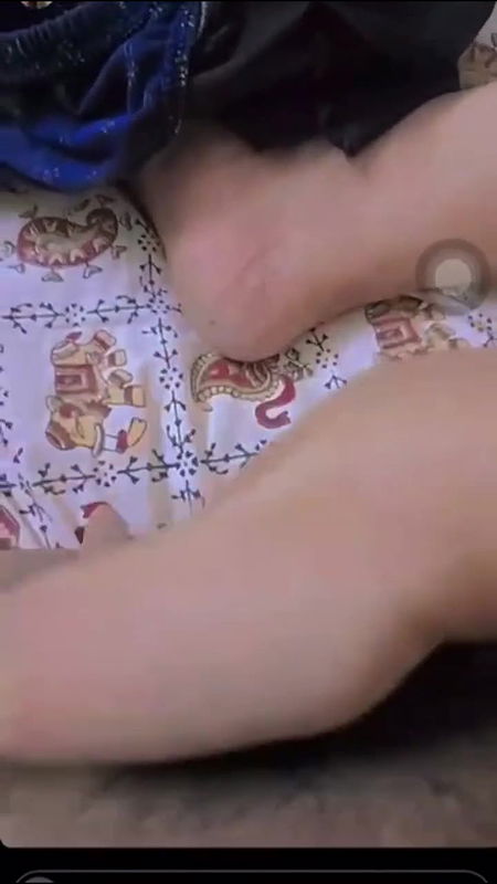 Girl Fingering and Moaning